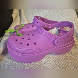 Womens 11/mens 9 Purple Bubble Heel Crocs. Nwt